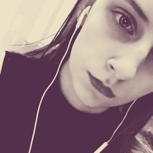 Meet your Posher, Jeneva